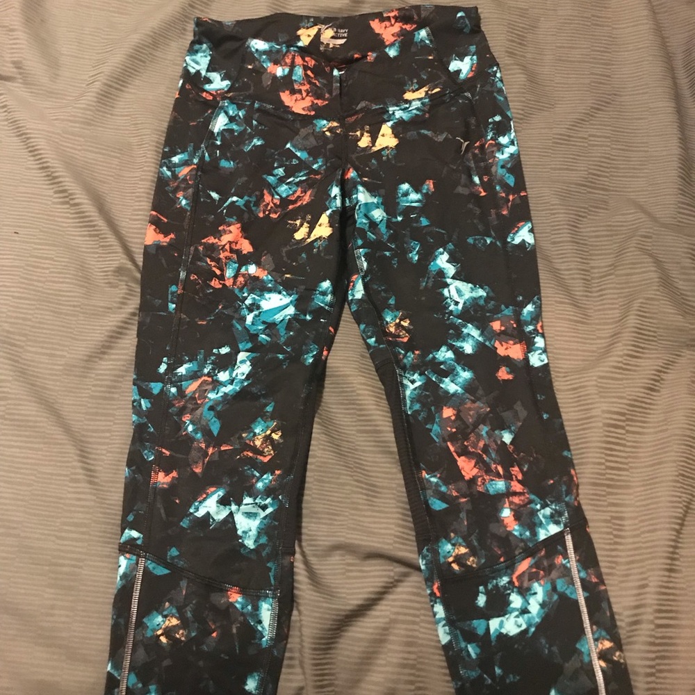 Old Navy Active capris